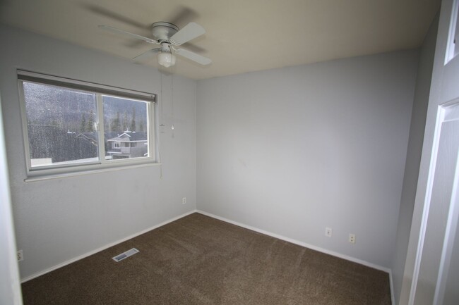 Building Photo - 19508 Highland Ridge Dr