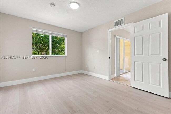 Building Photo - 21000 SW 87th Ave