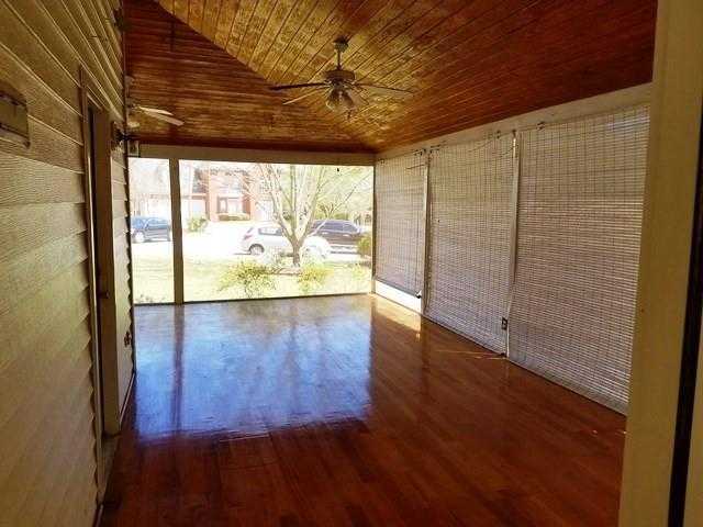 Building Photo - 6000 Carlow Ct SE