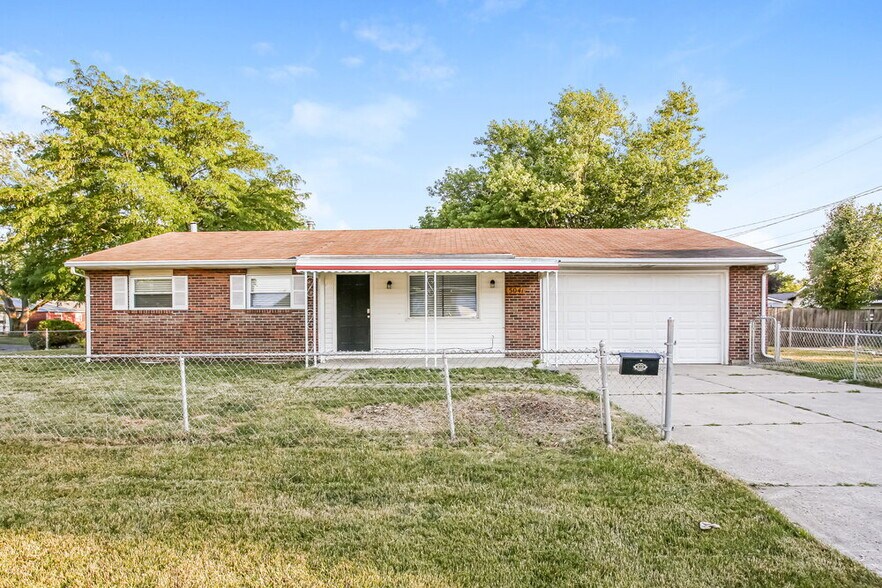 Primary Photo - 5041 Mt Royal Ave