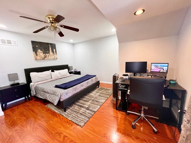 Building Photo - 1154 Spring Orchard Dr