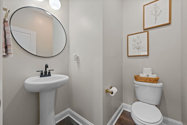 Building Photo - 301 Gander Ct