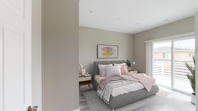 Building Photo - 25105 Del Mar Ave