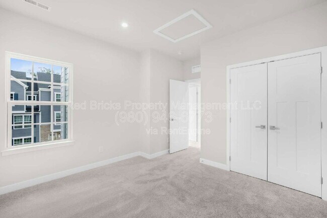 Building Photo - 513 Bailey Mls Dr