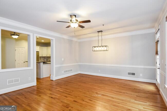 Building Photo - 612 Vinings Estates Dr SE