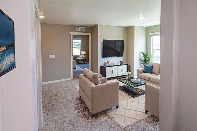 Building Photo - Stunning 4BR House in Berthoud