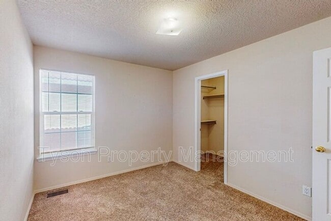 Building Photo - 9224 Ashfall Pl NW