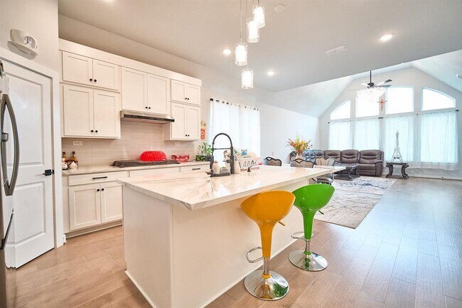 Building Photo - 24819 Yellow Spruce Cir