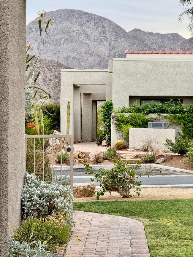 Building Photo - 48835 Mescal Ln