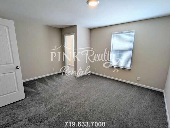Building Photo - 4014 Colleton Ln