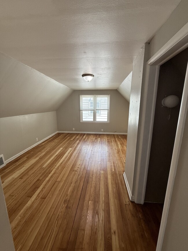 Building Photo - 3909 N 70th St