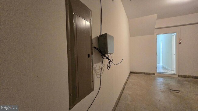 Building Photo - 47 Tyndall Trl