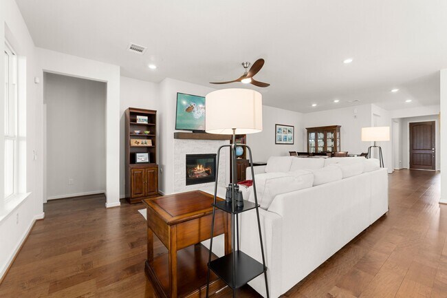 Building Photo - 29102 Rustic Orch Ln