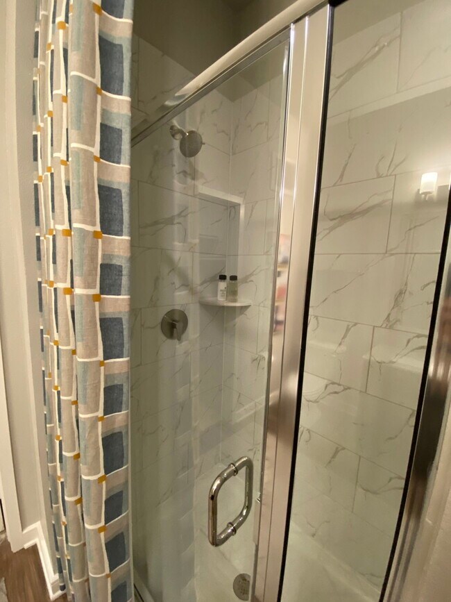 Building Photo - 2501 Marshall St