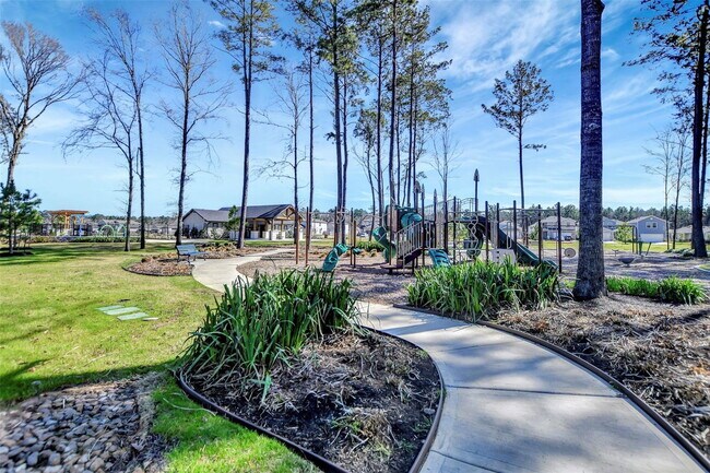 Building Photo - 16719 Rover Ln
