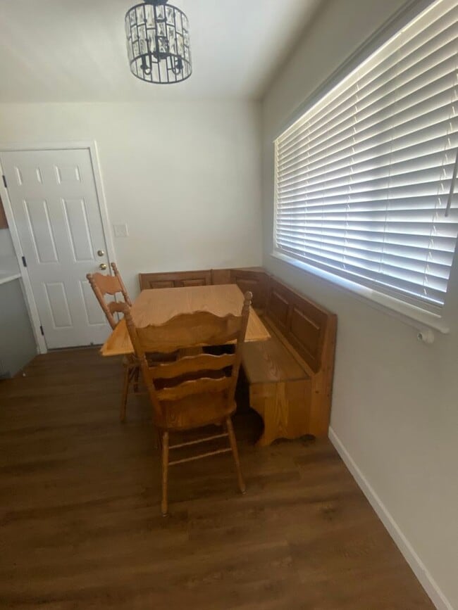 Building Photo - Atwater Central location near Shopping and...
