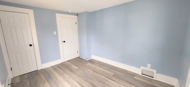 Building Photo - 4035 Buell Dr