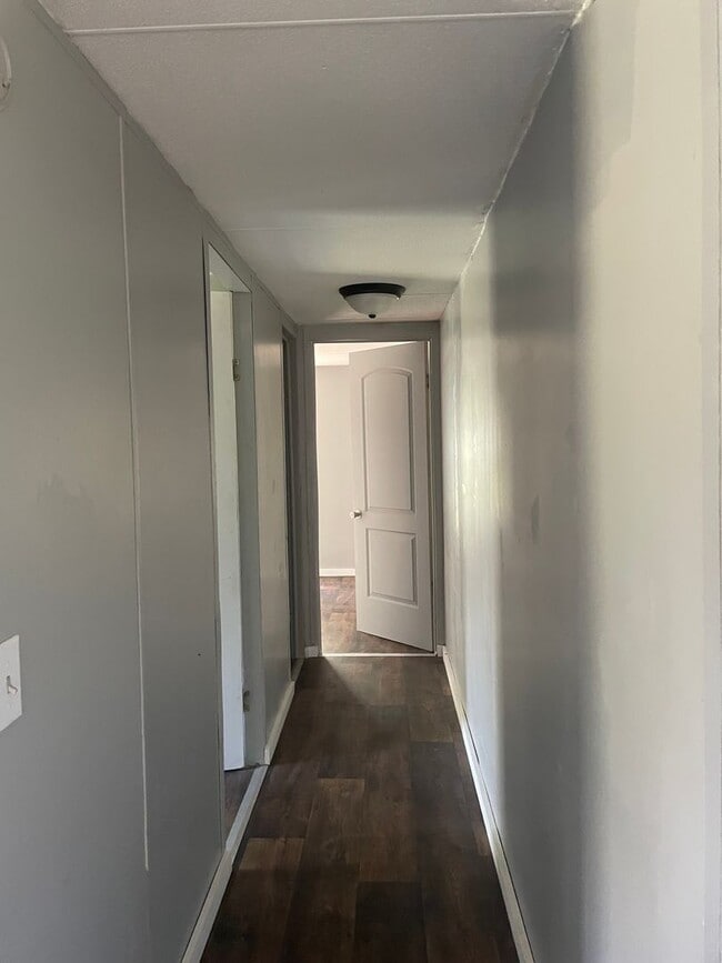 Building Photo - 3 BR 2 Bath 1,120 sq ft singlewide mobile ...