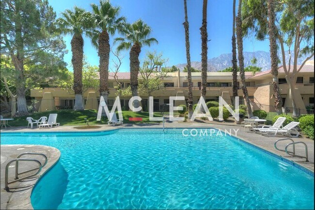 Building Photo - NEWLY REMODELED - One Bedroom Condo