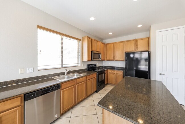 Building Photo - 9825 W El Caminito Dr