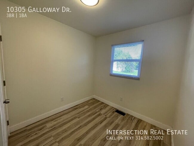 Building Photo - 10305 Galloway Dr