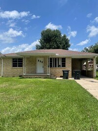 Building Photo - 2 Bedroom House in New Iberia