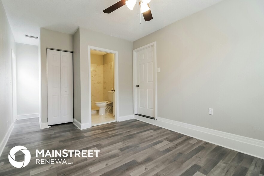 Building Photo - 3977 Kingsport Dr