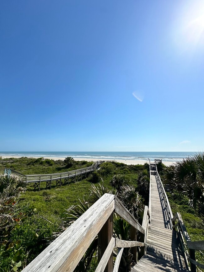 Building Photo - 1A A St