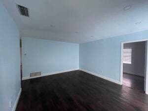 Building Photo - 271 NE Faring Ave