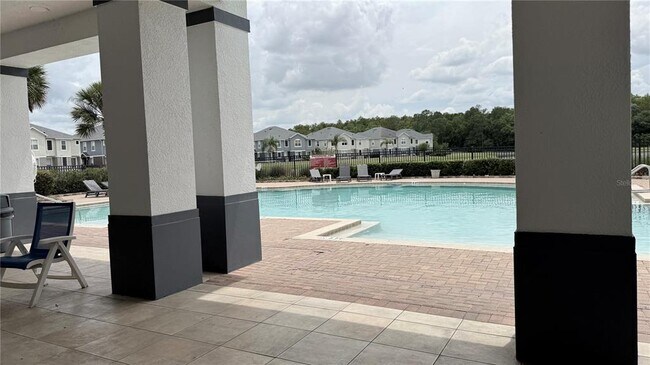Building Photo - 6624 S Goldenrod Rd