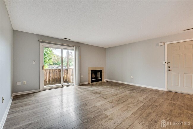 Building Photo - 5319 Ravens Crest Dr