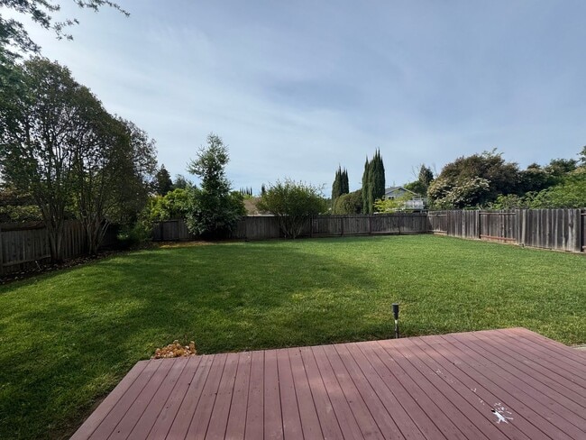 Building Photo - Coming Soon - Beautifully remodeled 5 bed/ 2.5 bath with huge backyard