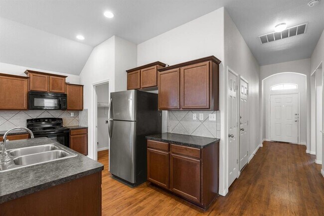 Building Photo - 12920 Snow Ln