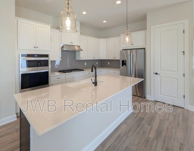 Building Photo - 75 Carousel Dr