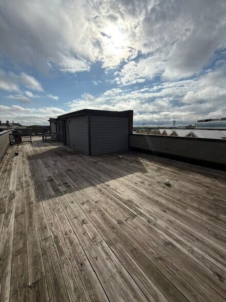 Building Photo - 2378 N Elston Ct