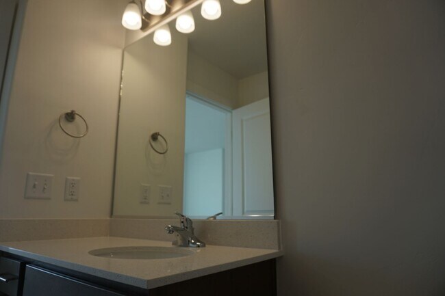 Building Photo - 3091 N Indigo Lp