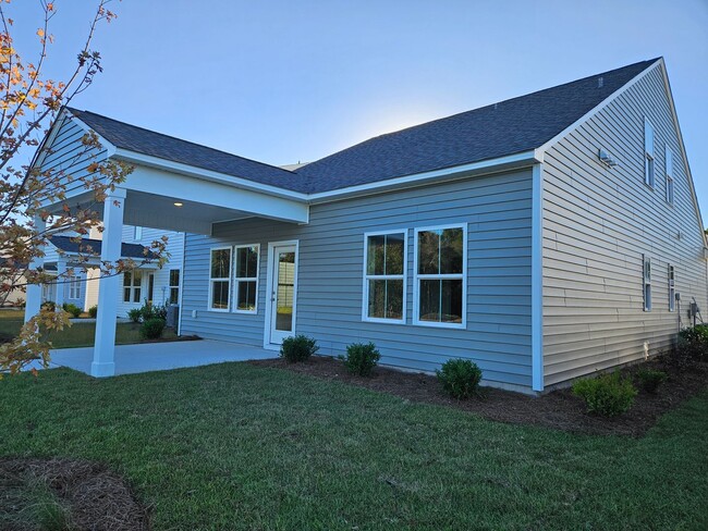 Building Photo - Brand new 3 bedroom, 2.5 bath Hampstead home - Brookfield Branch community