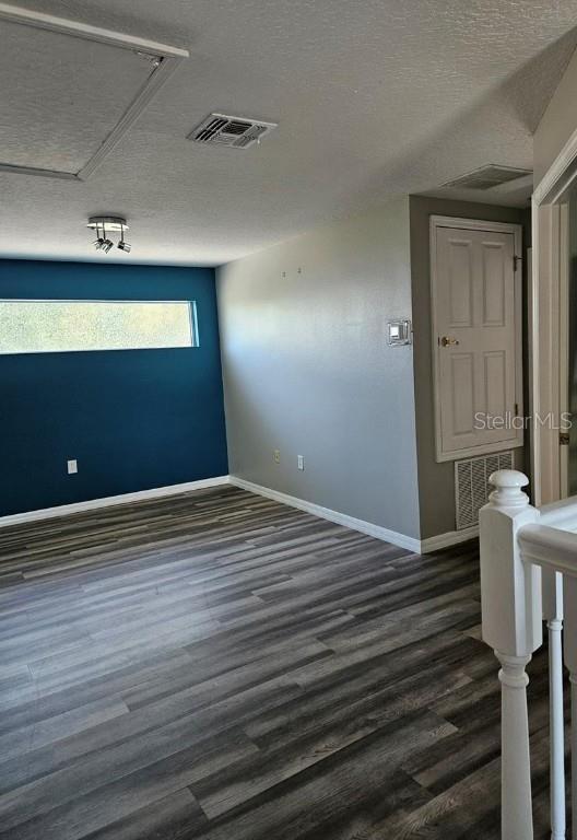Building Photo - 2902 Bonita Cir