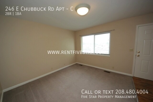 Building Photo - 246 E Chubbuck Rd