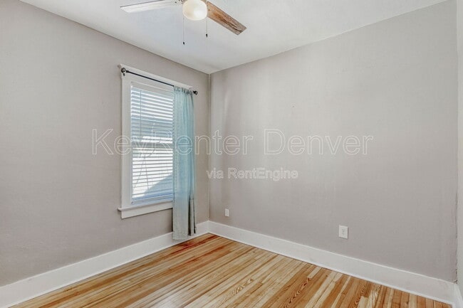 Building Photo - 3056 W Clyde Pl