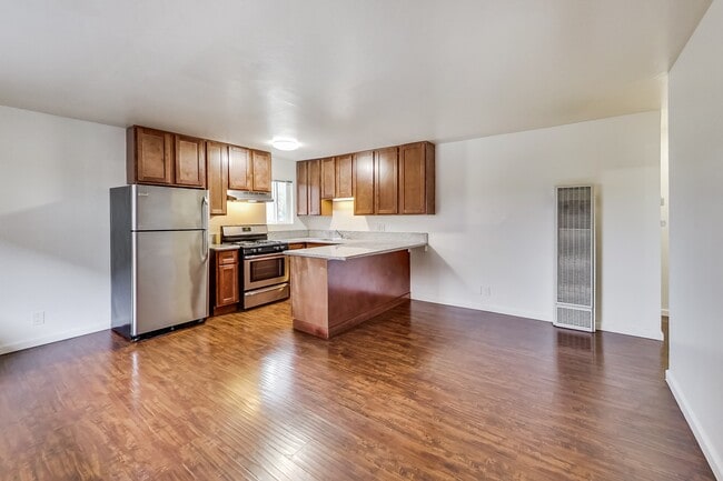 Floorplan - 2000 Linden