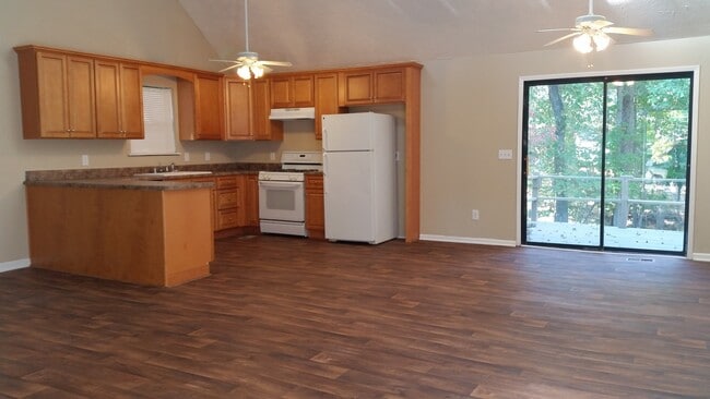 Building Photo - Wide Open Spaces!!!  (No Section 8, Sorry!)