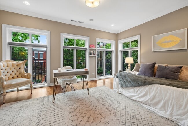 Building Photo - 1925 N Bissell St