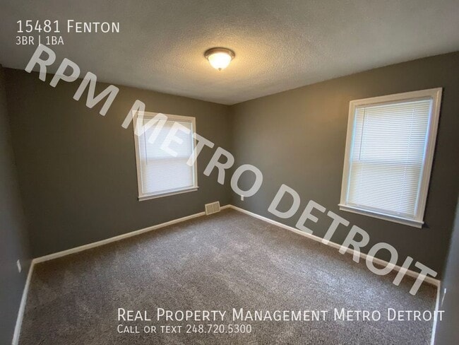 Building Photo - 15481 Fenton-