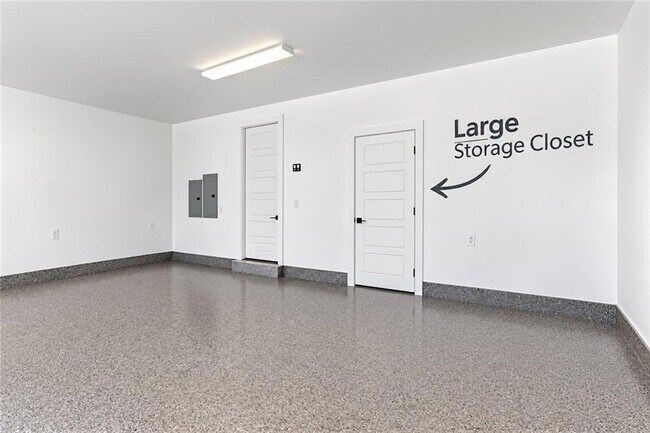 Building Photo - 501 N Corniche Du Lac