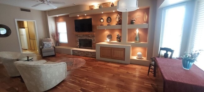 Building Photo - 14909 W Alpaca Dr