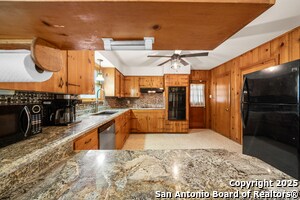 Building Photo - 117 Danube Dr