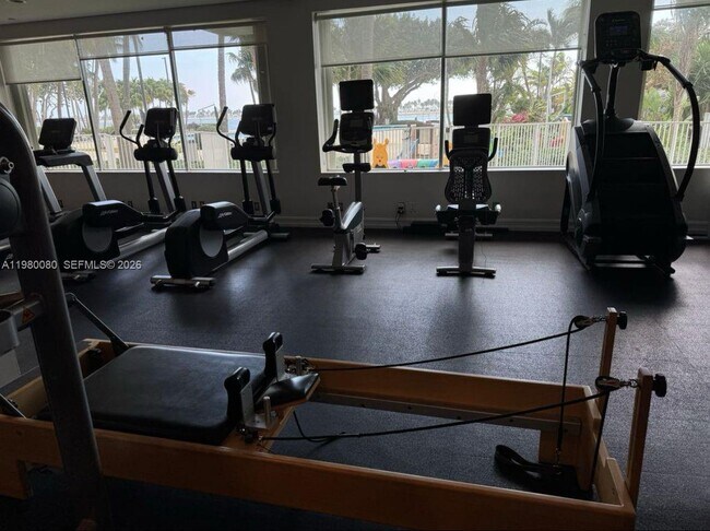 Building Photo - 2451 Brickell Ave