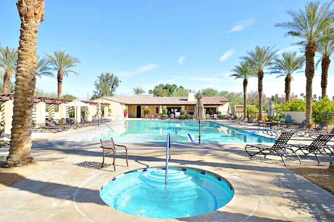 Building Photo - "Charming 3 Bed, 2.5 Bath Palm Desert Rental with Stunning Views and Modern Upgrades!"