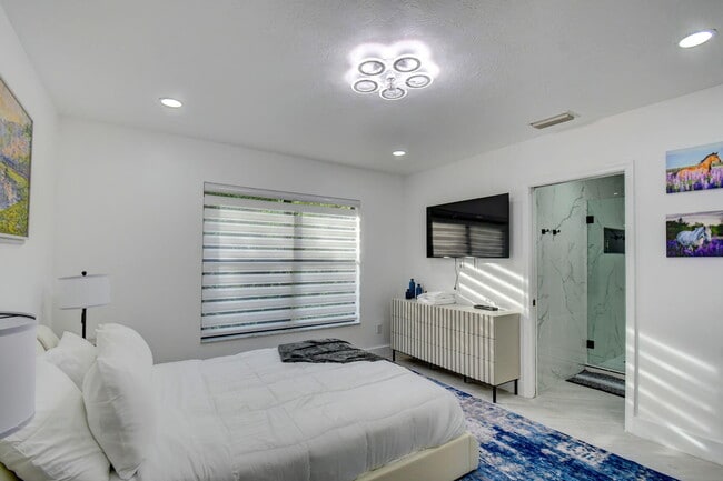 Building Photo - 13302 Doubletree Cir